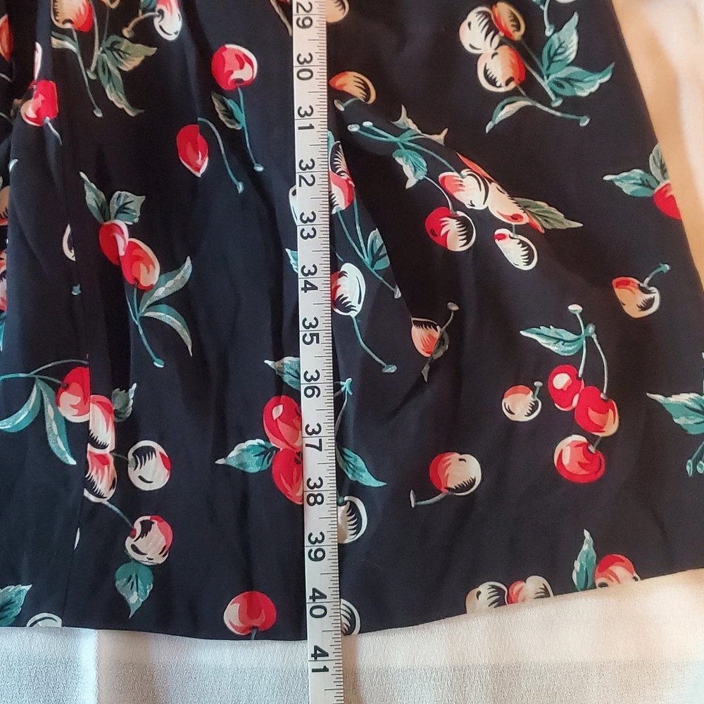 Trashy Diva Sz 6 Sadie Bustle in Cherries - Picture 12 of 12